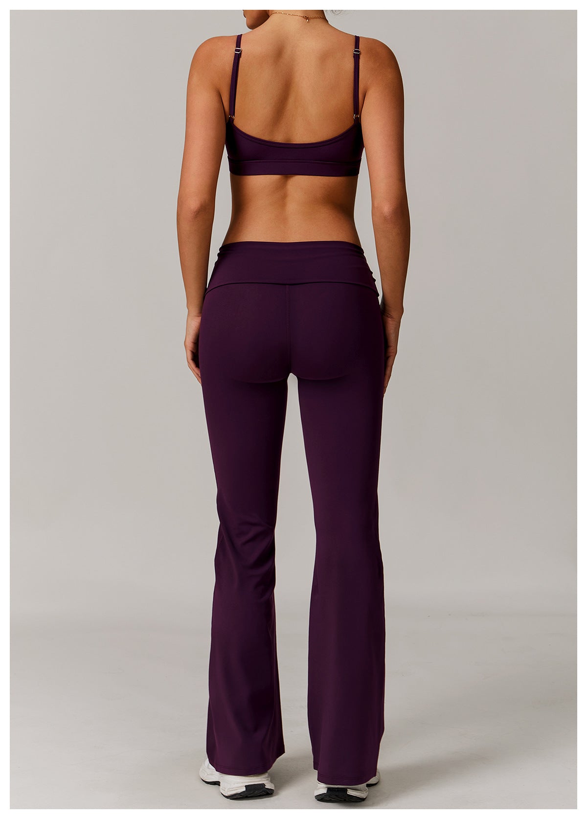Pantalon évasé à taille retroussée