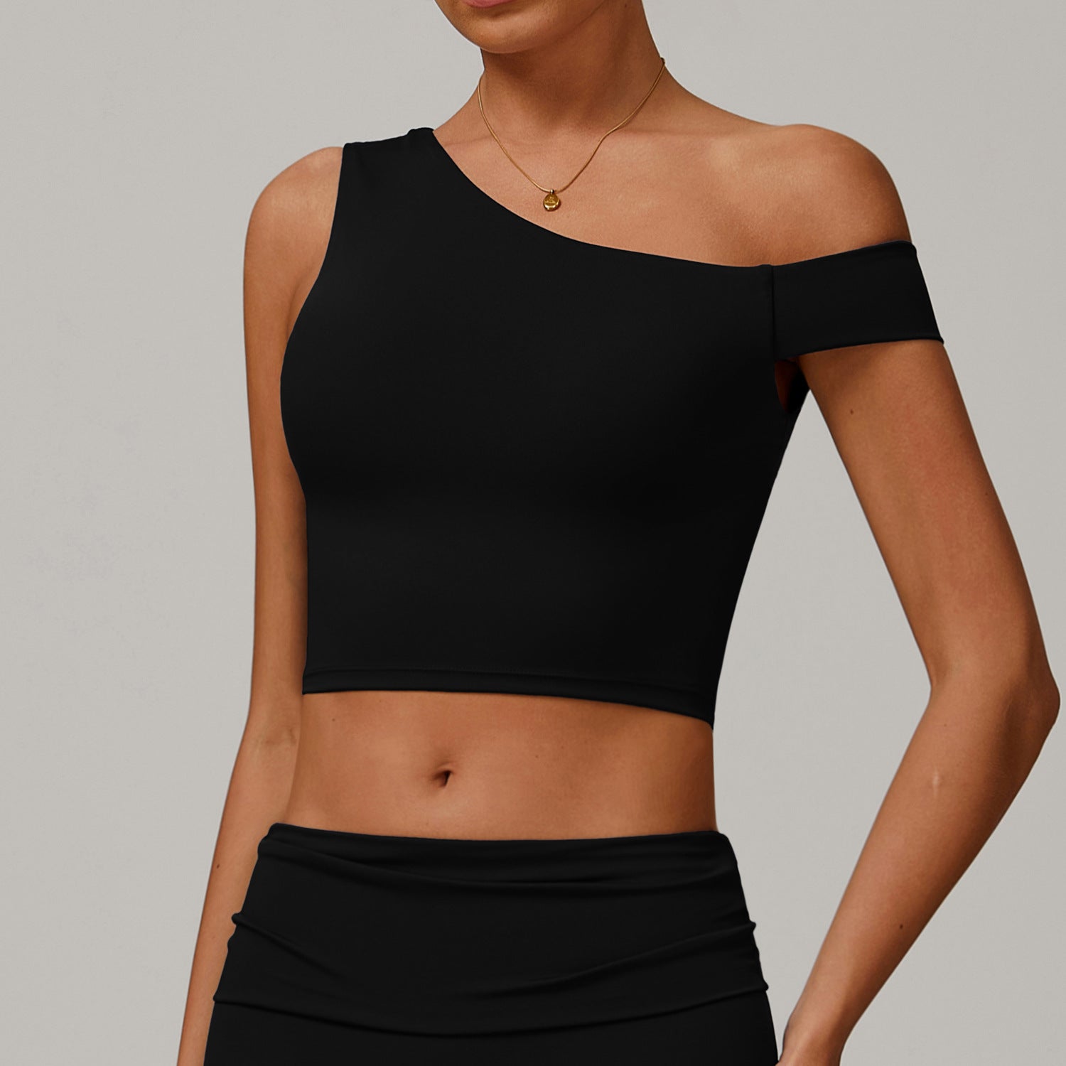 Top asymétrique