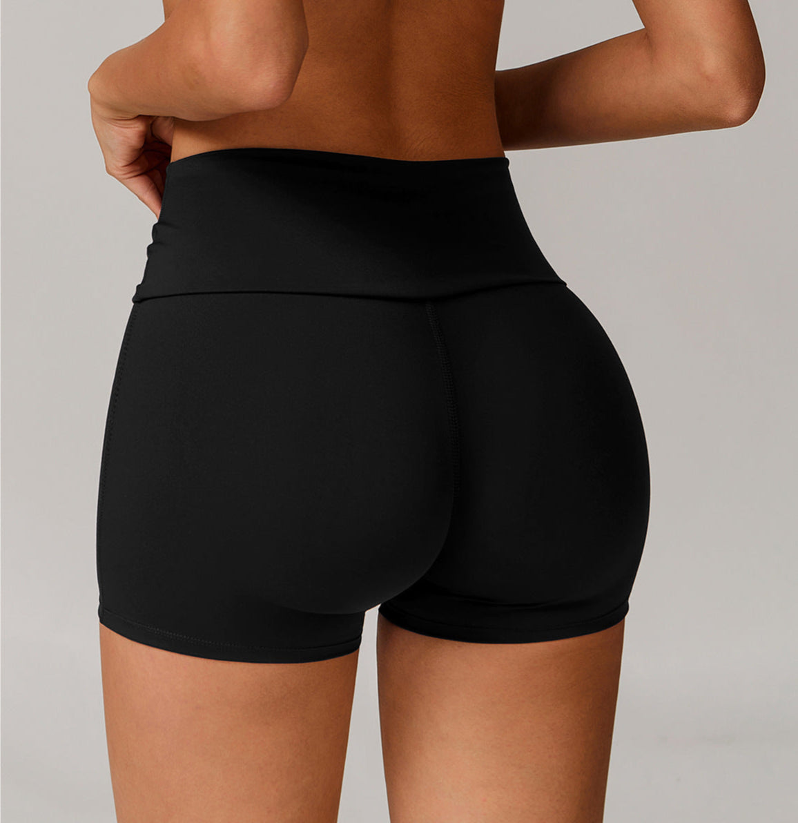 Short taille retroussée